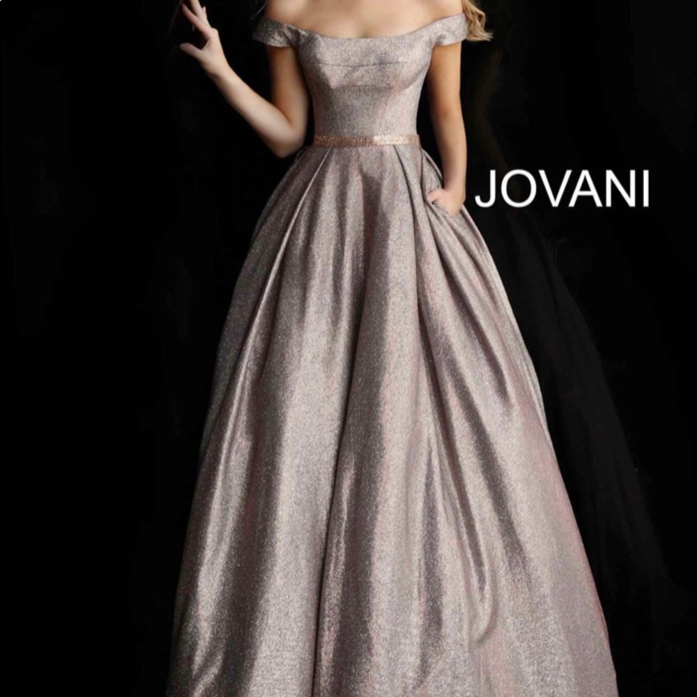 Jovani size 2 gold liquid sequins